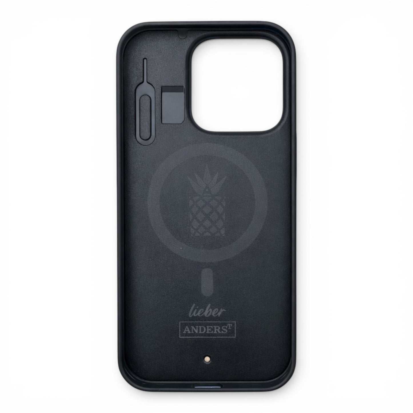 Tree of Life Eden Case made of bamboo for the iPhone 16 Pro Max with MagSafe