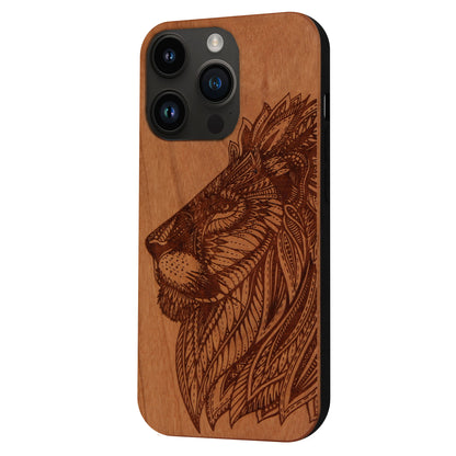 Löwe Eden Case aus Kirschholz für das iPhone 14 Pro Max