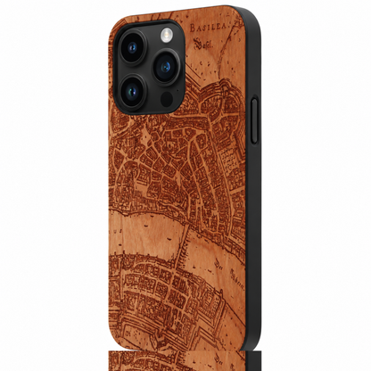 Basel Merian Eden Case aus Kirschholz für das iPhone 15 Pro mit MagSafe – rechte Seitentaste