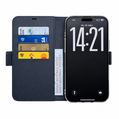 Navy Blue Victor Case für iPhone 16 Pro Max – Innenansicht mit Karten