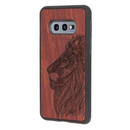 Lion Eden Case made with Rosewood for the Samsung Galaxy S10e