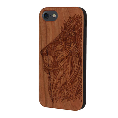 Löwen Eden Case aus Kirschholz für iPhone 6/6S/7/8/SE – Schrägansicht