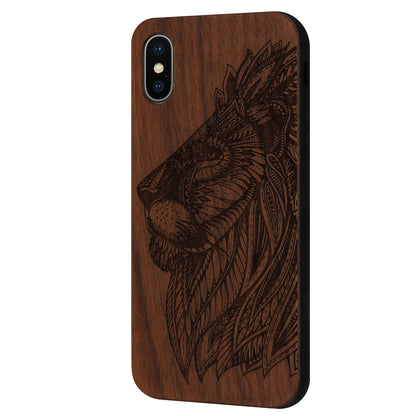 Lion Eden Case made with Walnut Wood for the iPhone X / XS